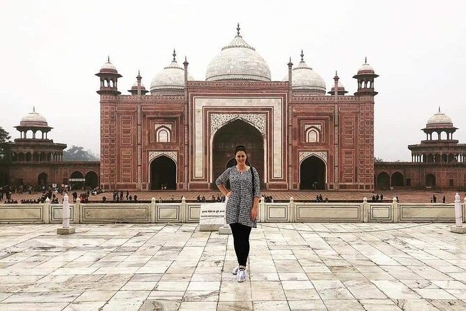 Fatehpur Sikri and Taj Mahal Day Trip from Jaipur - FAQs