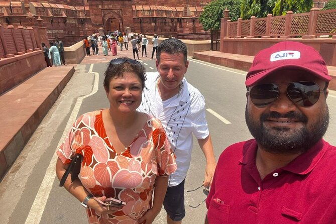 From Delhi: Private Taj Mahal day tour by Car - FAQ