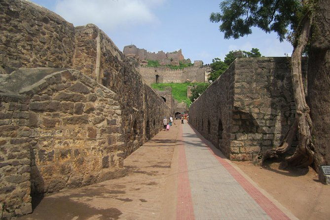 Full Day Hyderabad Tour in Private Car with Guide & Ethnic Lunch - The Sum Up