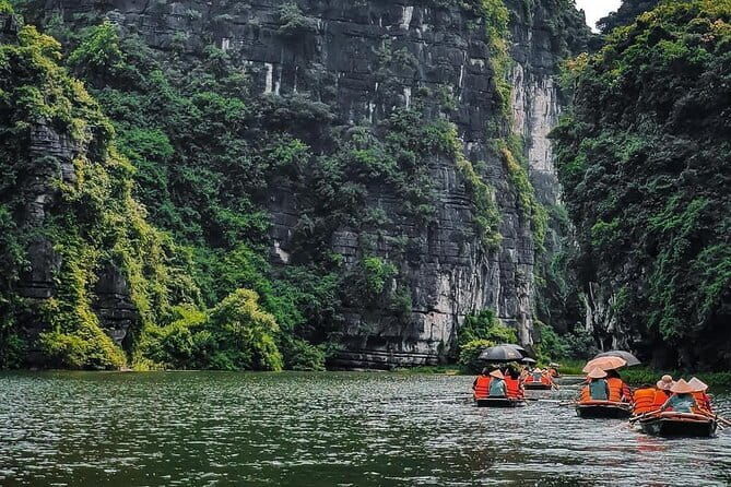 Full Day Ninh Binh to Hoa Lu Tam Coc with Cycling - Tam Coc Boat Ride: A Scenic Waterway Experience