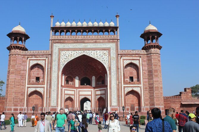 Full-Day Taj Mahal Agra Tour from Bangalore with Return Flight - Guides and Local Insights