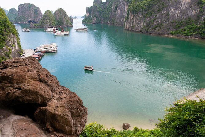 Halong Bay 2D1N Traditional Boat All Inclusive Suppring Cave,Titop,Luon Cave - Frequently Asked Questions