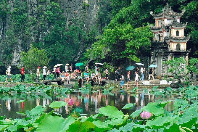 Hang Mua - Hoa Lu - Tam Coc Small Group Tour 8 People a Group - FAQ