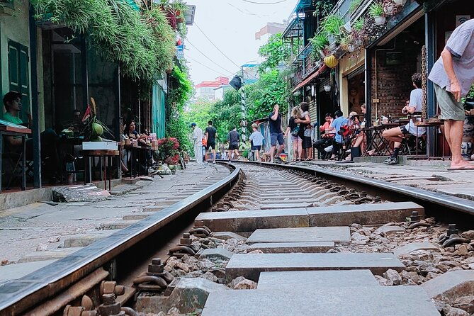 Hanoi city tour and drinking beside railway- group tour - Who Will Love This Tour?