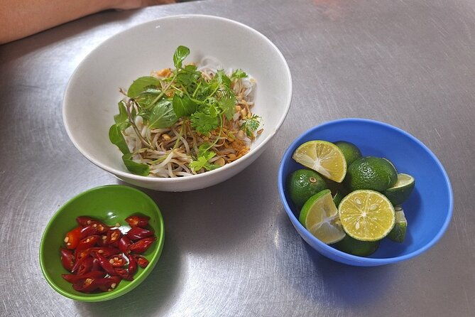 Hanoi Vegan Walking Street Food Tour in Old Quarter - What Reviewers Say