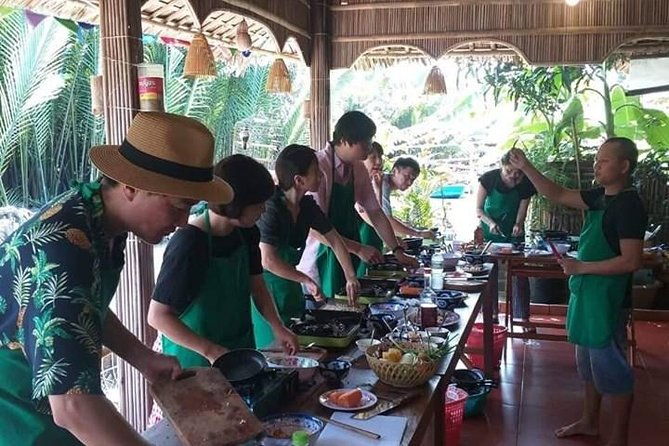 Hoi An Cooking Class And River Cruise - FAQs
