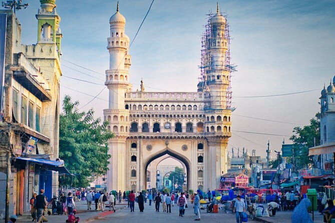 Hyderabad Shopping and Food Tasting Experience (Guided Halfday City Tour by Car) - The Sum Up: Who is this tour best suited for?