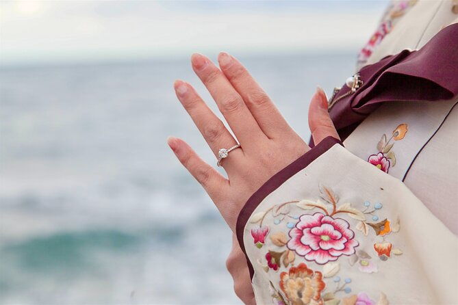 [Jeju] Hanbok Private guide tour & photo session in beautiful Yongduam rock, - FAQ