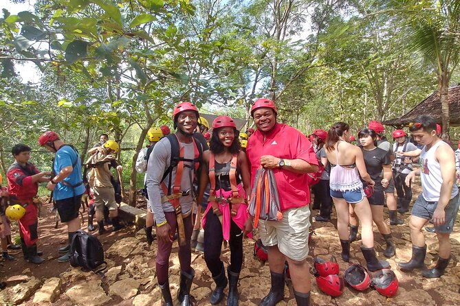 Kediwung Sunrise, Jomblang Cave, Timang Gondola Beach Day Tour - Who Is This Tour Best For?