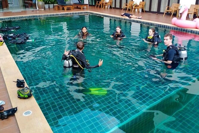 La Bombona Diving Koh Tao Open Water Course - Who Should Consider This Course  