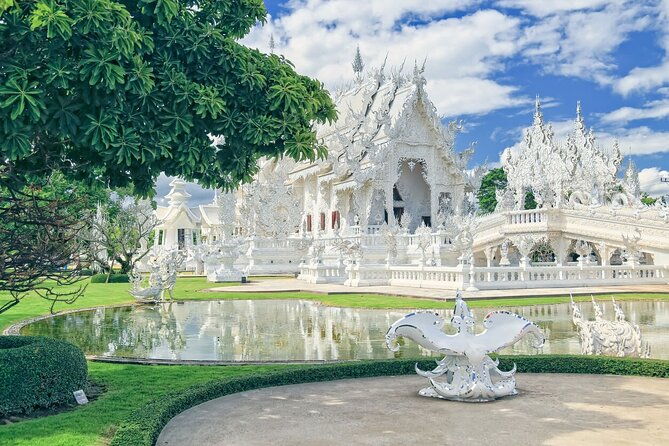 Long Neck Village, White & Blue Temple, Black House Day Tour From Chiang Mai - FAQ
