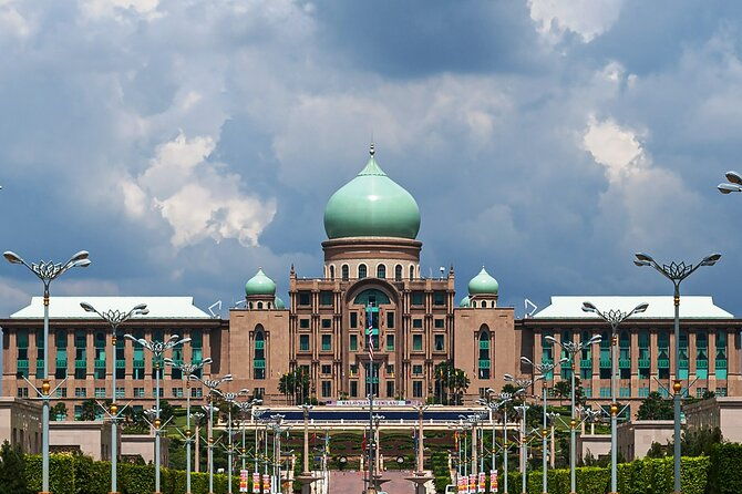 LUXURY Private day tour: Kuala Lumpur & Malacca from Singapore by licensed guide - Who Is This Tour Best For?