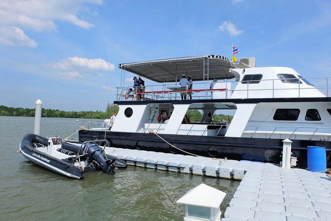 Luxury Sunset Cruise at Krabi's Coastlin with Power Catamaran - Who Should Consider This Tour?