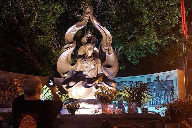 Midnight Food Tour in Saigon By Cyclo or Taxi or Scooter - FAQ
