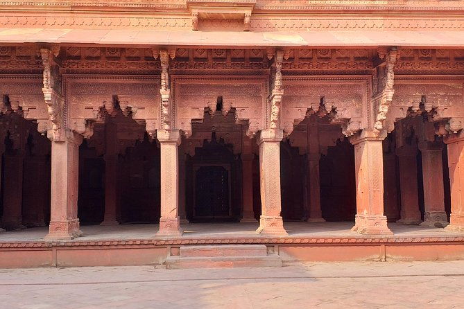 Mumbai to Agra Taj Mahal Day Trip with Return Flights and Lunch - FAQ