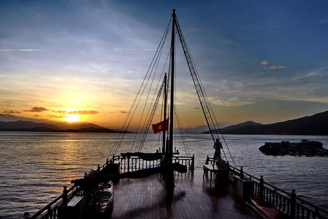 Nha Trang Sunset Cocktails and Dinner Cruise - Who Will Love This Experience?