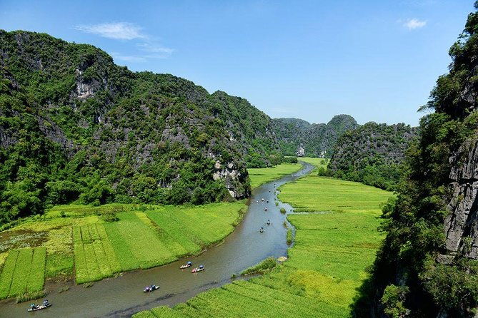 Ninh Binh Daily Tour: Hoa Lu- Am Tien Cave - Tam Coc- Bike - Bich Dong pagoda - Who Should Book This Tour?