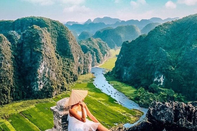 Ninh Binh full day-Hoa Lu temple & biking, Tam Coc boat trip, Dragon mountain - Climbing Mua Cave for Panoramic Views