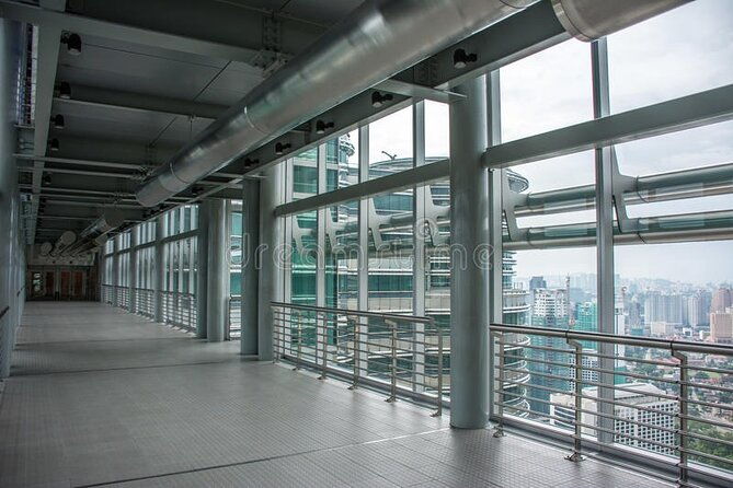 Petronas Twin Tower Skybridge View & Dining Experience Tour with Local Host - Practical Details and Experience Quality