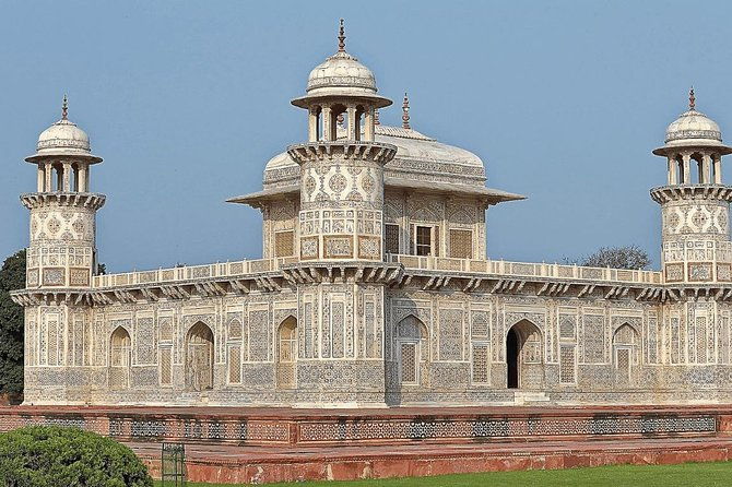 Private : 02 Days of Taj Mahal Agra Tour From Delhi - FAQs