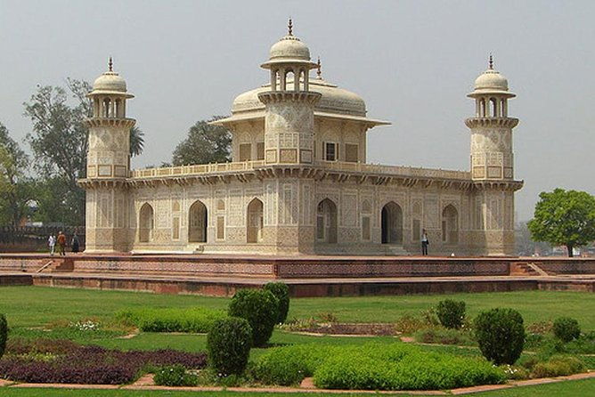 Private Agra Full Day Tour : Taj Mahal, Agra Fort and Baby Taj - Returning to Delhi