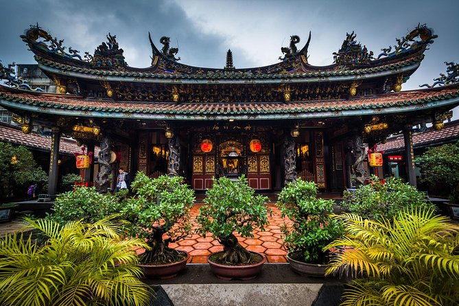 Private Car: 8 Hour Highly Customized Taipei City Exploration! - Practical Considerations and Tips
