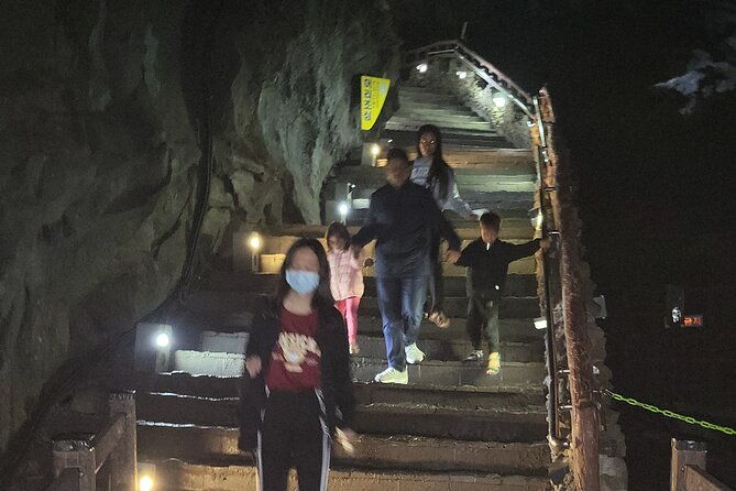 Private Day Tour A lot of Experienced Jumbo Taxi Driver in jeju - FAQs