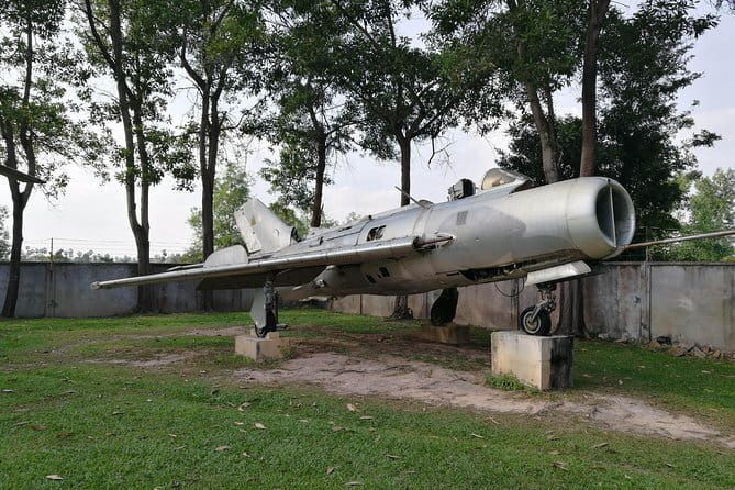 Private Day Tour to Koh Ker Off the Beaten Track - Authentic Village and Countryside Experiences