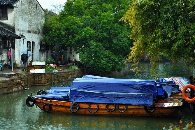 Private Day Tour to Suzhou and Water Town Zhouzhuang from Shanghai - Extra Considerations: Costs and Timing