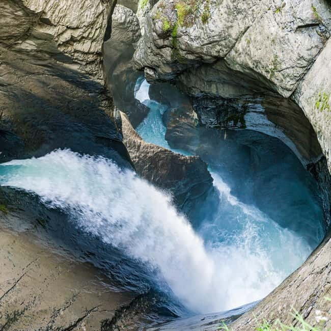 Private day trip: Interlaken to Lauterbrunnen & waterfalls - Why Choose This Private Tour?