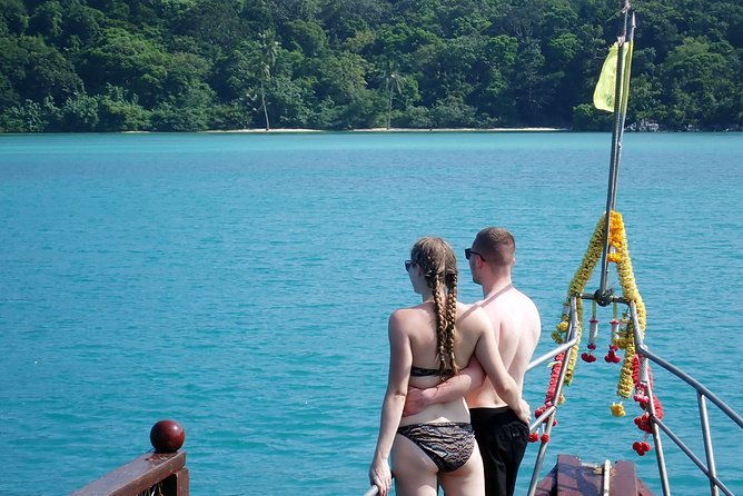 Private Full-Day Blue Dragon Yacht for Snorkeling Koh Tan & Visit Pink Dolphin - What It Means for You: The Value of This Tour