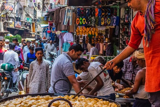 Private Full Day New Delhi And Old Delhi Customized Shopping Tour - Authentic Experiences and Tips