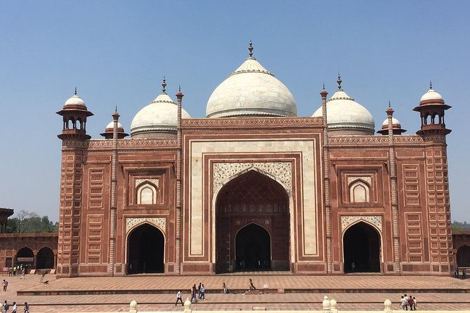 Private Full Day Taj Mahal Tour From Delhi by High Speed Gatiman Express Train - FAQs