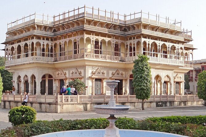 Private Jaipur Full-Day Sightseeing Tour By Car with Guide - Who Should Book This Tour?