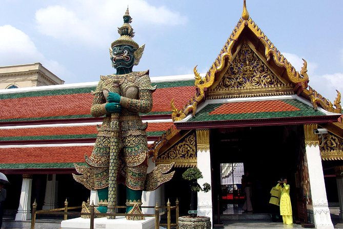 Private Tour: Grand Palace & Emerald Buddha Temple Experience - The Sum Up: Is This Tour Right for You?