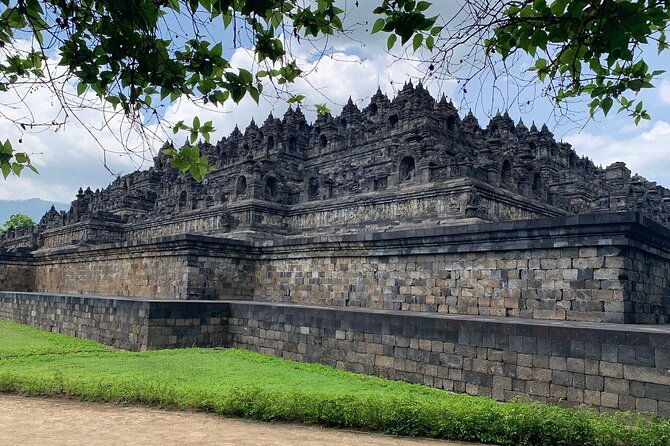 Private tour semarang pier to borobudur temple - What’s Included & What’s Not