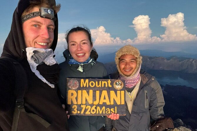 Qonquer Mount Rinjan Summit Full View Point 3726m - FAQ
