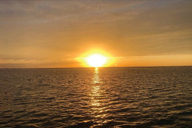 Red River Private Tour : Sunset and Night Squid Fishing - Practical Information