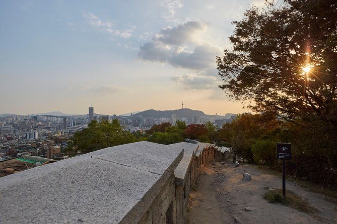 Seoul: Gyeongbok Palace, Bukchon Village, and Gwangjang Tour - FAQ