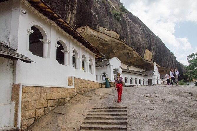 Sigiriya & Dambulla Private DayTrip frm Trincomalee-All Inclusive - Dambulla Golden Temple (Approx. 1.5 hours)