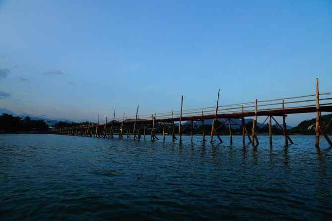 Stand Up Paddle Boarding and Sunset Watching on Cai River - Who Should Consider This Tour?
