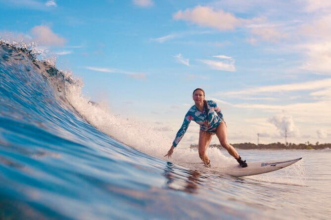 Surf with Apple - Authenticity and Expertise