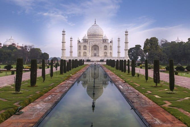 Taj Mahal, Agra Fort, Baby Taj Tour from Delhi by Superfast Train - The Highlights and Potential Drawbacks