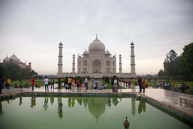 Taj Mahal Sunrise and Agra Overnight Tour from Pune With Flights - Who Would Love This Tour?  