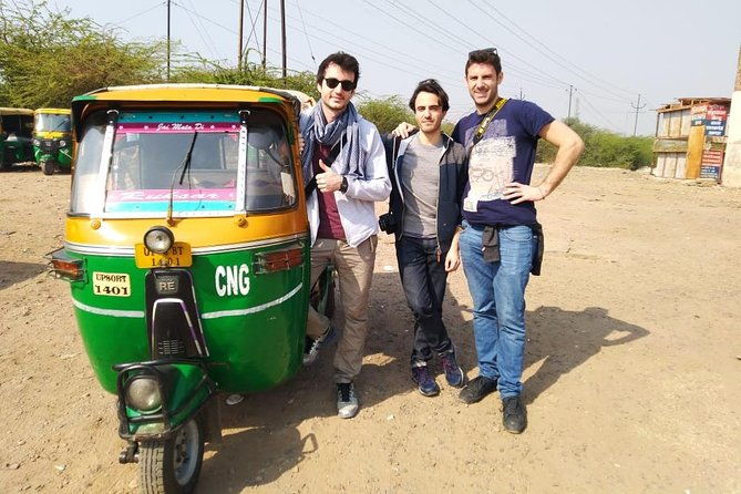 Tajmahal Full day Tour by tuk tuk - FAQs
