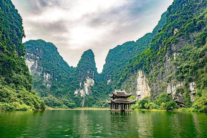 Trang An Grottoes - Mua cave (Viewpoint) - Hoa Lu ancient capital - Who Is This Tour Best For?