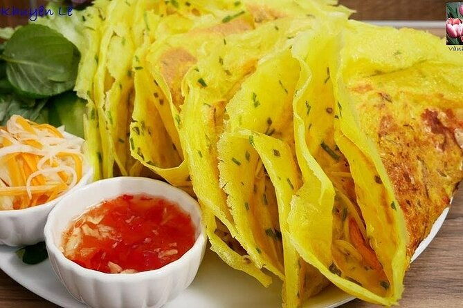 Vespa Female Ao Dai riders Night Street Food + Train Street Tour - Who Will Love This Tour?