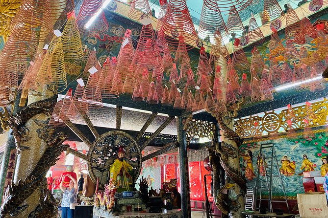 VIP Tour to Dragon Floating Temple by Speed Boat - The Sum Up