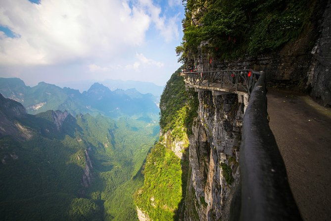Zhangjiajie Tianmen & Glass Bridge Private All-Inclusive Tour - FAQs
