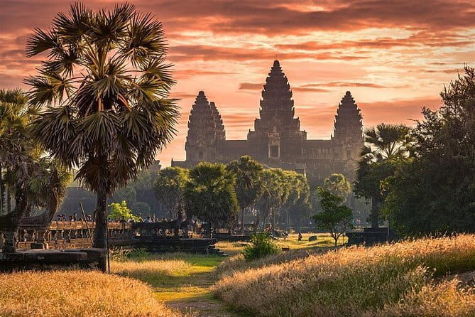 5-Day Private Highlights Tour of Siem Reap and Phnom Penh - Exploring Cambodia in 5 Days: A Practical, Authentic Tour Experience